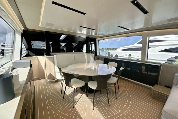 Charter Yacht M7 - Canados Gladiator 961 Speed - 4 Cabins - Cannes - St Tropez - Nice - Antibes - French Riviera - Monaco