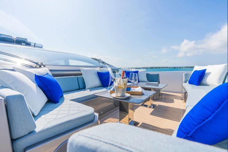 Charter Yacht M7 - Canados Gladiator 961 Speed - 4 Cabins - Cannes - Monaco - St Tropez - French Riviera