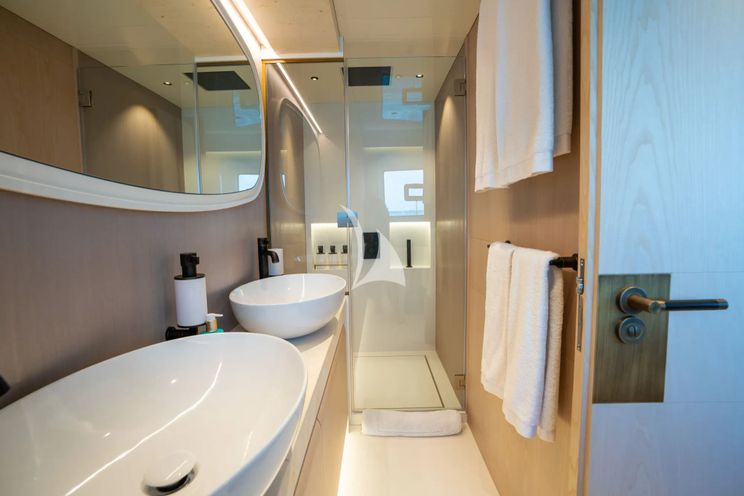 Charter Yacht M7 - Canados Gladiator 961 Speed - 4 Cabins - Cannes - St Tropez - Nice - Antibes - French Riviera - Monaco