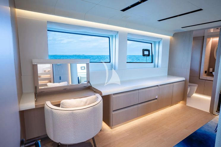 Charter Yacht M7 - Canados Gladiator 961 Speed - 4 Cabins - Cannes - St Tropez - Nice - Antibes - French Riviera - Monaco