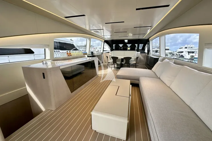Charter Yacht M7 - Canados Gladiator 961 Speed - 4 Cabins - Cannes - St Tropez - Nice - Antibes - French Riviera - Monaco