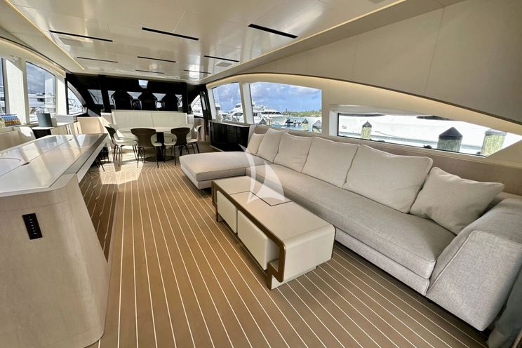 Charter Yacht M7 - Canados Gladiator 961 Speed - 4 Cabins - Cannes - St Tropez - Nice - Antibes - French Riviera - Monaco