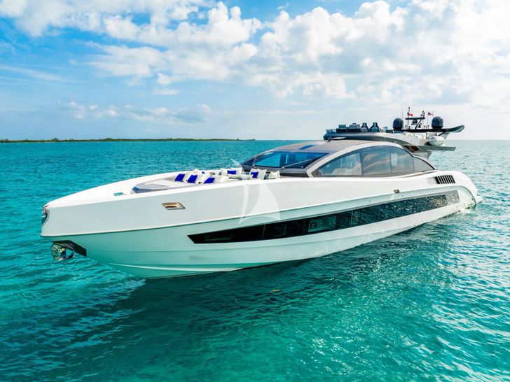 M7 Canados Gladiator 961 - semi side view M7 Canados Gladiator 961 - semi side view