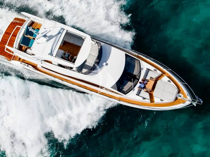 MACESAN Sunseeker Manhattan 68 - aerial shot cruising MACESAN Sunseeker Manhattan 68 - aerial shot cruising