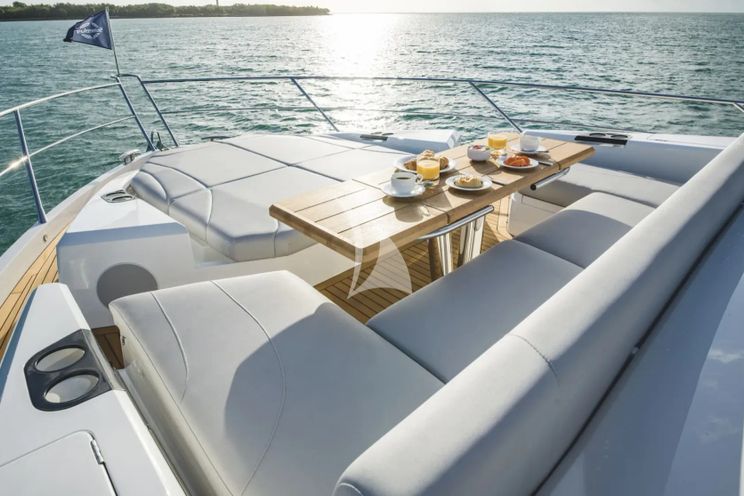 Charter Yacht MACESAN - Sunseeker Manhattan 68 - Cannes - Monaco - St Tropez - French Riviera