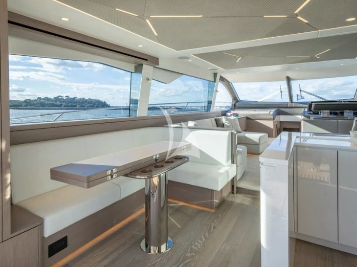 MACESAN Sunseeker Manhattan 68 - galley and dining area MACESAN Sunseeker Manhattan 68 - galley and dining area