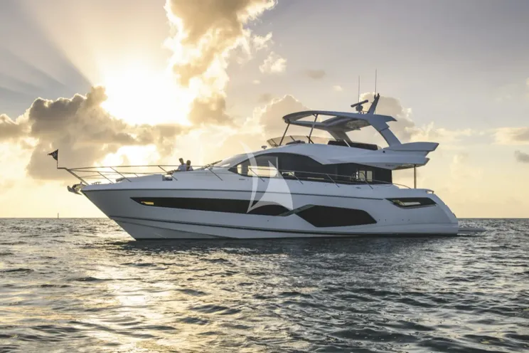 Charter Yacht MACESAN - Sunseeker Manhattan 68 - Cannes - Monaco - St Tropez - French Riviera