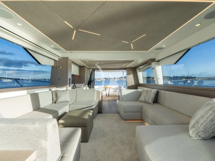 MACESAN Sunseeker Manhattan 68 - saloon MACESAN Sunseeker Manhattan 68 - saloon