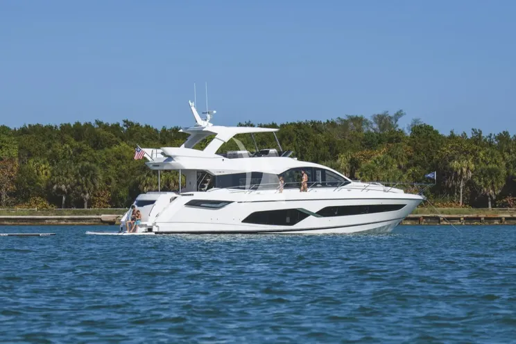 Charter Yacht MACESAN - Sunseeker Manhattan 68 - Cannes - Monaco - St Tropez - French Riviera