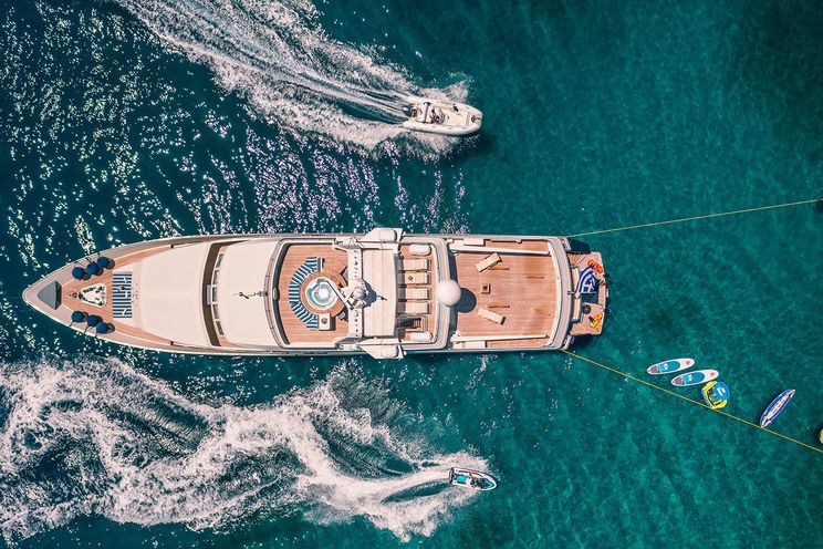 Charter Yacht MAGIX - Heesen 38m - 5 Cabins - Athens - Myknonos - Naxos - Kos