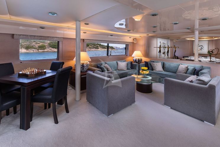 Charter Yacht MAGIX - Heesen 38m - 5 Cabins - Athens - Myknonos - Naxos - Kos