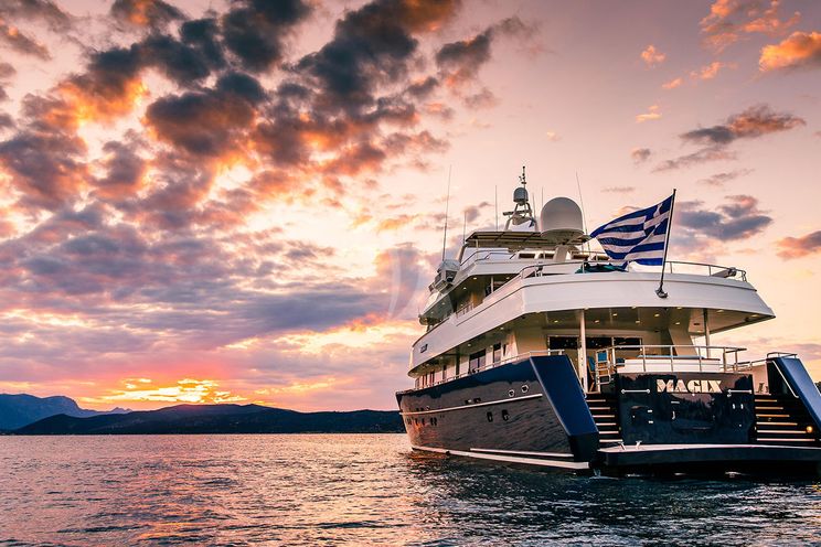 Charter Yacht MAGIX - Heesen 38m - 5 Cabins - Athens - Myknonos - Naxos - Kos