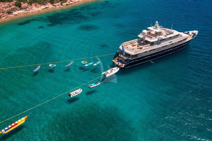 Charter Yacht MAGIX - Heesen 38m - 5 Cabins - Athens - Myknonos - Naxos - Kos