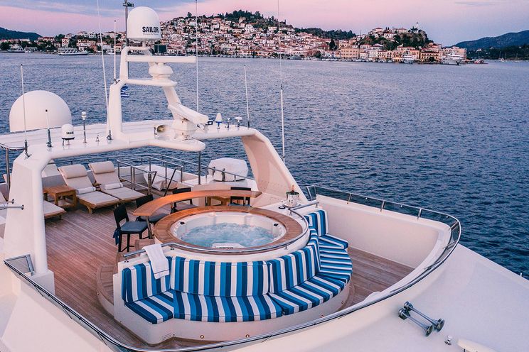 Charter Yacht MAGIX - Heesen 38m - 5 Cabins - Athens - Myknonos - Naxos - Kos