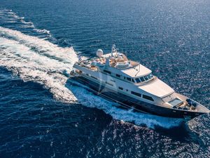 MAGIX - Heesen 38m - 5 Cabins - Athens - Myknonos - Naxos - Kos MAGIX - Heesen 38m - 5 Cabins - Athens - Myknonos - Naxos - Kos