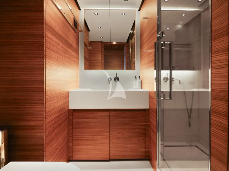 MAGNA GRECIA Custom 63m - VIP cabin 3 bathroom MAGNA GRECIA Custom 63m - VIP cabin 3 bathroom