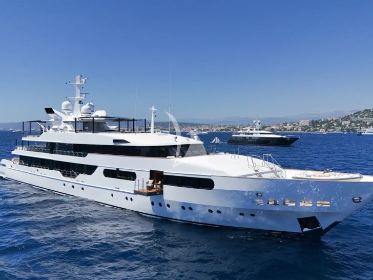 MAGNA GRECIA Custom 63m - anchored side profile MAGNA GRECIA Custom 63m - anchored side profile