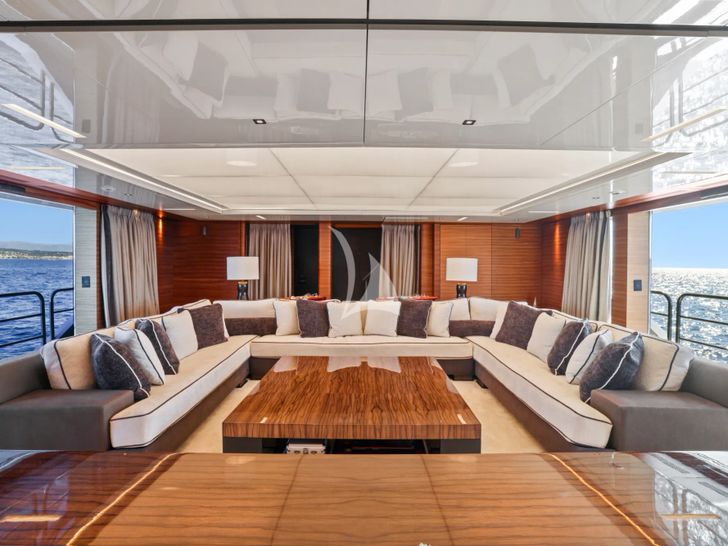 MAGNA GRECIA Custom 63m - main saloon lounge MAGNA GRECIA Custom 63m - main saloon lounge