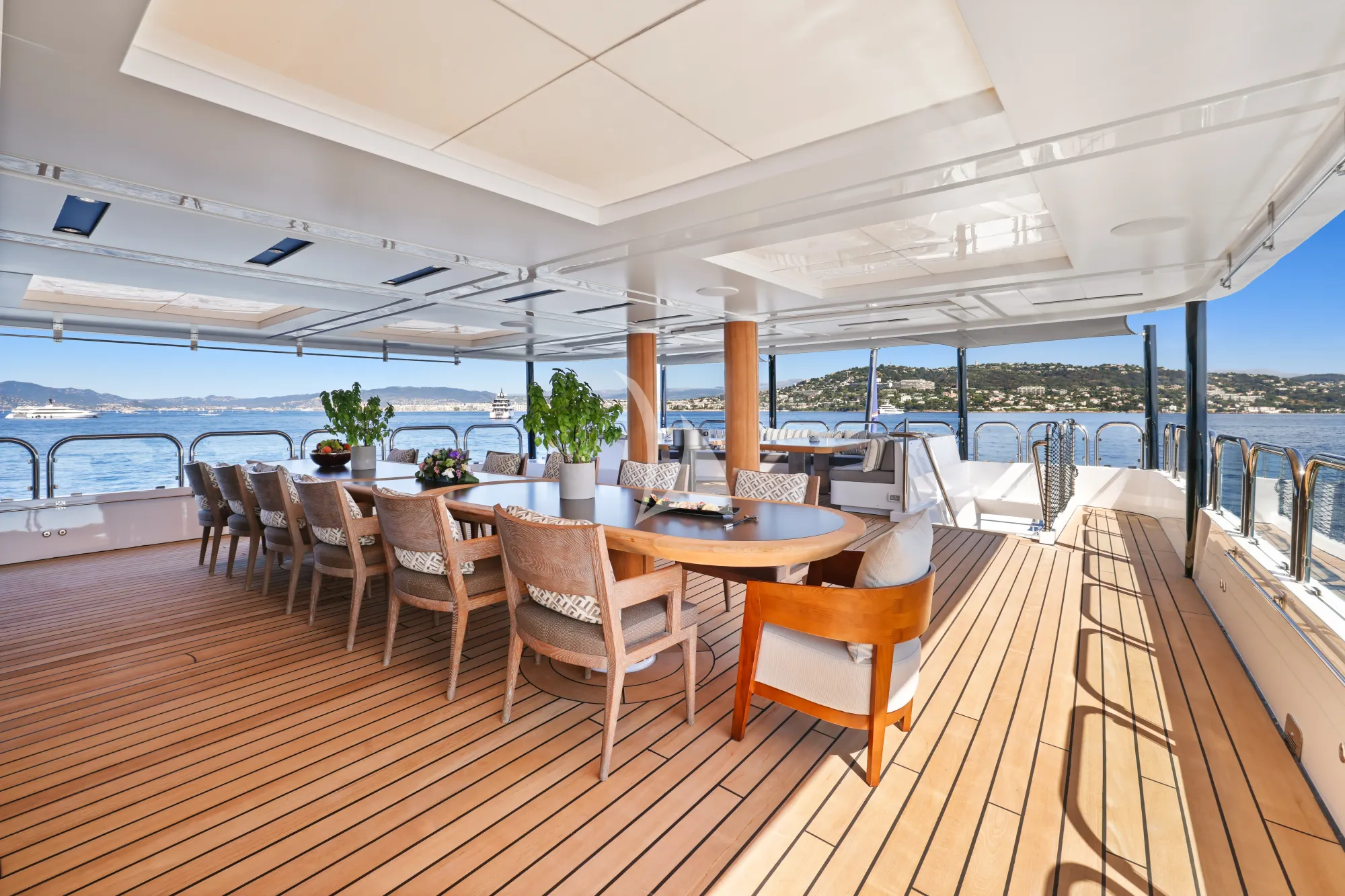 MAGNA GRECIA Custom 63m - sky deck aft