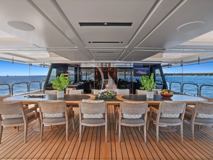 MAGNA GRECIA Custom 63m - sky deck alfresco dining area MAGNA GRECIA Custom 63m - sky deck alfresco dining area