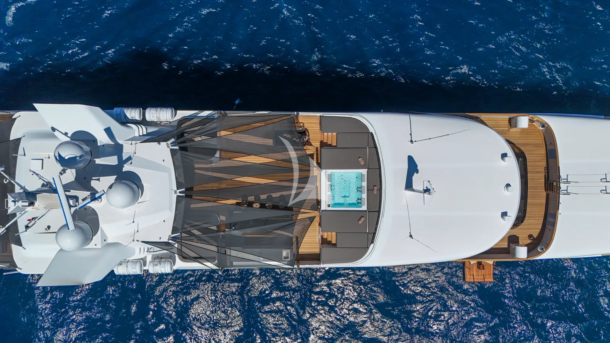 MAGNA GRECIA Custom 63m - top sundeck shot