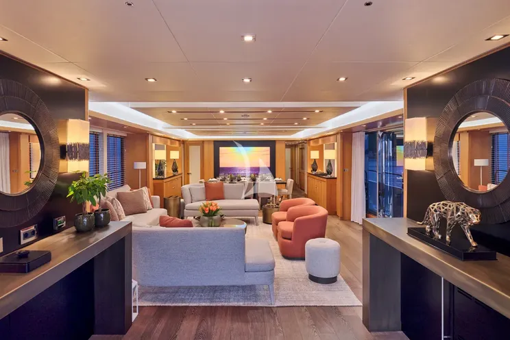 Charter Yacht MAKANI II - Predator 115 - 5 Cabins - Athens - Mykonos - Paros - Cyclades - Greece