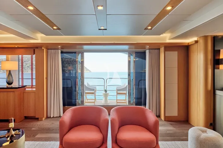 Charter Yacht MAKANI II - Predator 115 - 5 Cabins - Athens - Mykonos - Paros - Cyclades - Greece