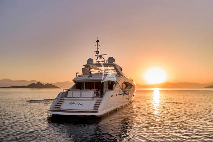 Charter Yacht MAKANI II - Predator 115 - 5 Cabins - Athens - Mykonos - Paros - Cyclades - Greece