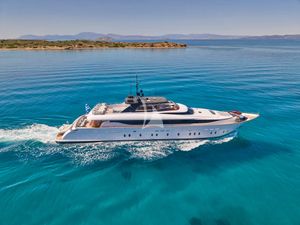 MAMMA MIA - Maiora 39DP - 6 Cabins - Athens - Mykonos - Paros - Cyclades - Aegean - Greece MAMMA MIA - Maiora 39DP - 6 Cabins - Athens - Mykonos - Paros - Cyclades - Aegean - Greece