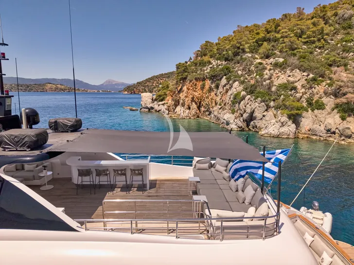 MAMA MIA Maiora 39DP - sundeck aft MAMA MIA Maiora 39DP - sundeck aft