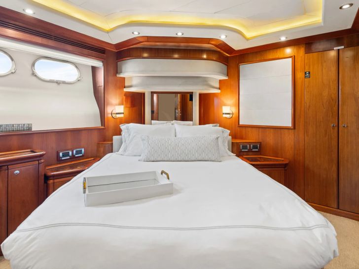 MAMBO Ferretti 112 - VIP cabin 3 MAMBO Ferretti 112 - VIP cabin 3