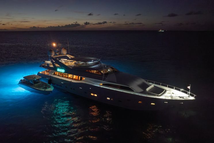 Charter Yacht MAMBO - Ferretti 112 - 4 Cabins - Nassau - Marsh Harbour - Exumas - Bahamas