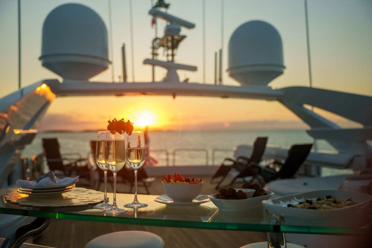 Charter Yacht MAMBO - Ferretti 112 - 4 Cabins - Nassau - Marsh Harbour - Exumas - Bahamas