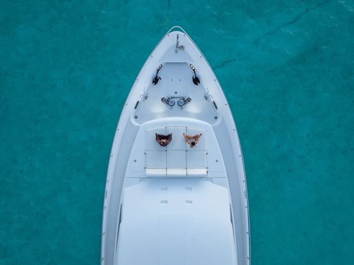 MAMBO Ferretti 112 - foredeck MAMBO Ferretti 112 - foredeck