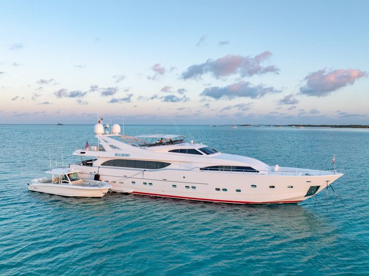 MAMBO Ferretti 112 - side profile MAMBO Ferretti 112 - side profile