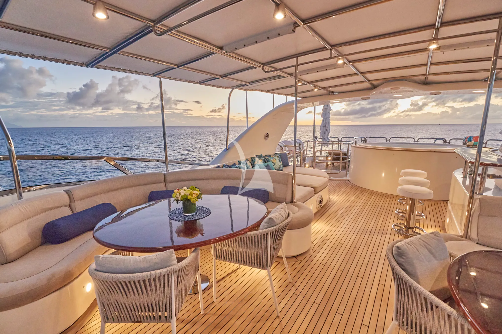 Charter Yacht MAMMA MIA - Benetti Classic 120 - St Martin - St Barths - Leewards - Caribbean