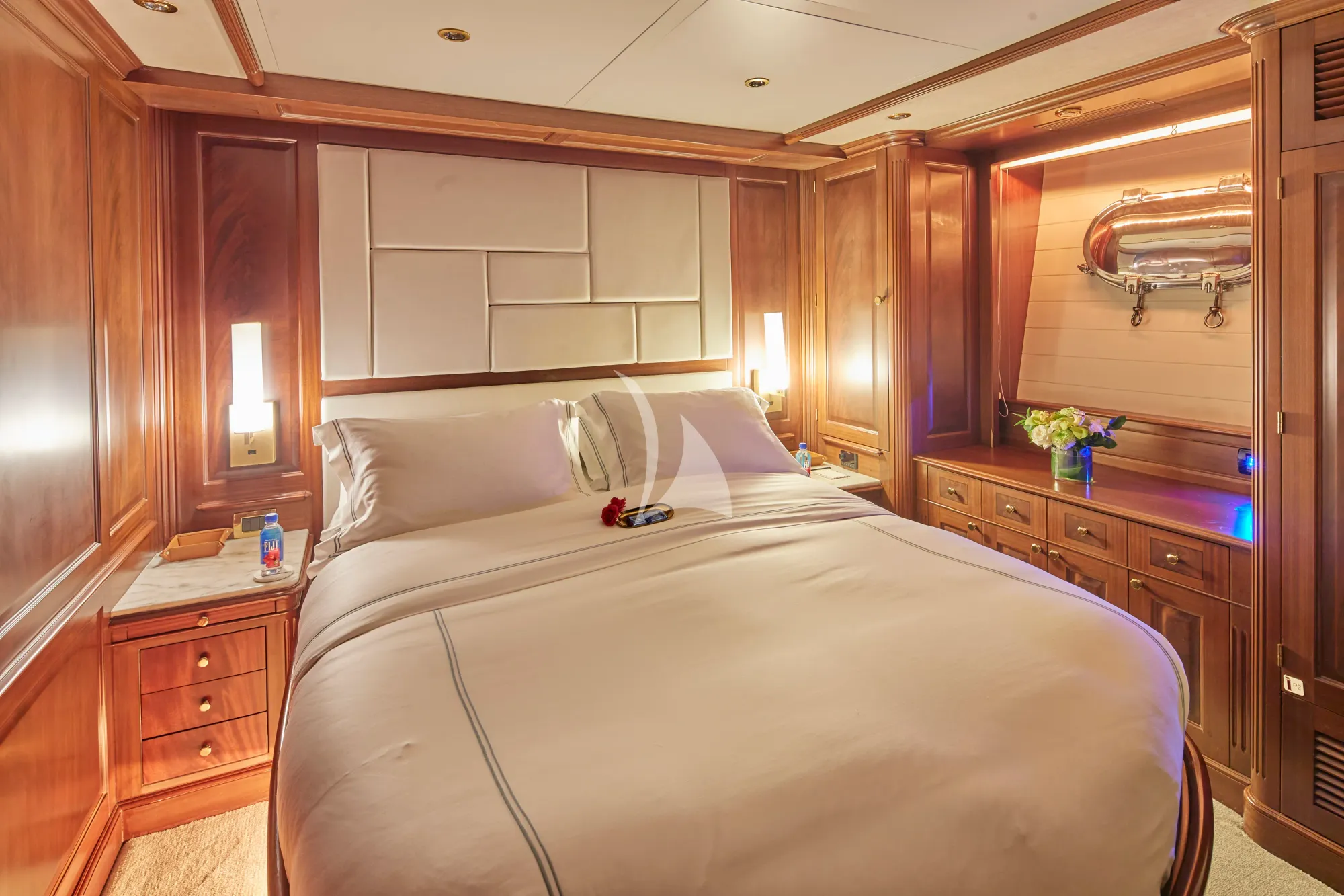 Charter Yacht MAMMA MIA - Benetti Classic 120 - St Martin - St Barths - Leewards - Caribbean