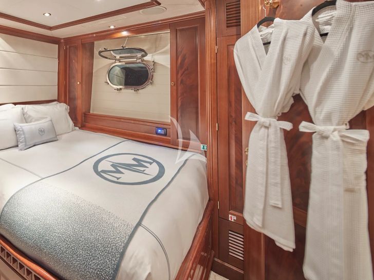 MAMMA MIA Benetti Classic 120 - VIP cabin 3 MAMMA MIA Benetti Classic 120 - VIP cabin 3
