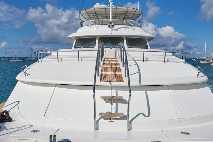 Charter Yacht MAMMA MIA - Benetti Classic 120 - St Martin - St Barths - Leewards - Caribbean