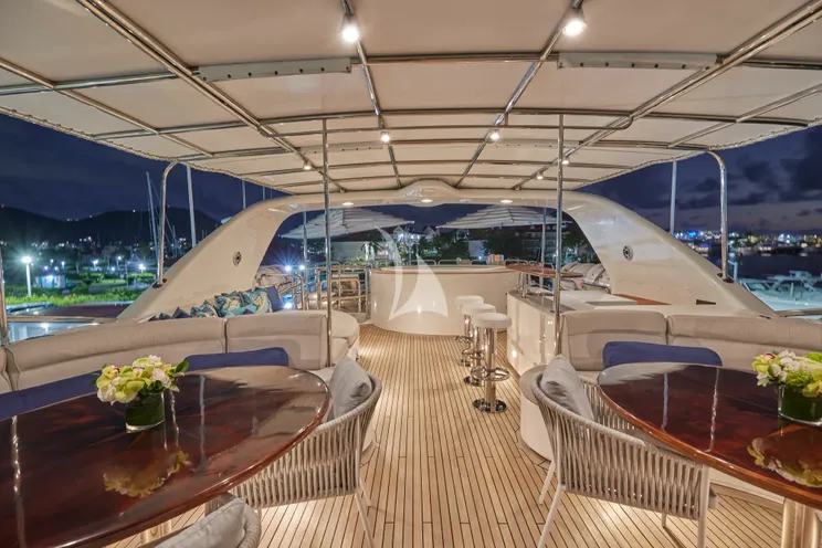 Charter Yacht MAMMA MIA - Benetti Classic 120 - St Martin - St Barths - Leewards - Caribbean