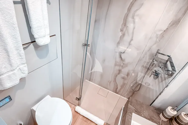 Charter Yacht MANA KAI - Sunreef 80 - 4 Cabins - Monaco - Cannes - St Tropez - Nice - Antibes - French Riviera