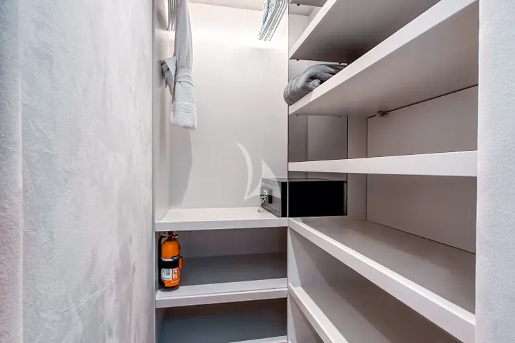 Charter Yacht MANA KAI - Sunreef 80 - 4 Cabins - Monaco - Cannes - St Tropez - Nice - Antibes - French Riviera