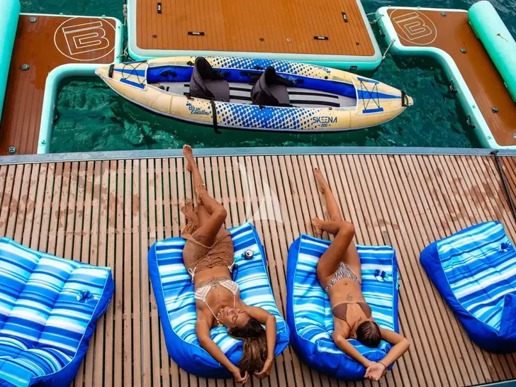 MANA KAI Sunreef 80 - swim platform and water toys MANA KAI Sunreef 80 - swim platform and water toys