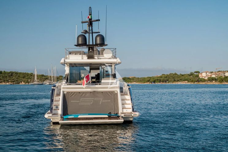 Charter Yacht MANARA PRIMA - 70 Azimut - 3 Cabins - Amalfi Coast - Naples - Capri - Sardinia