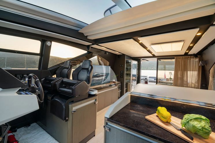 Charter Yacht MANARA PRIMA - 70 Azimut - 3 Cabins - Amalfi Coast - Naples - Capri - Sardinia