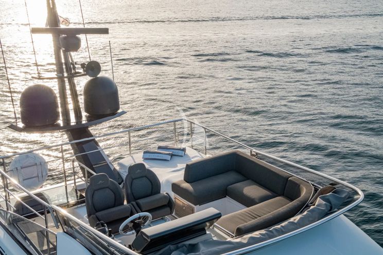 Charter Yacht MANARA PRIMA - 70 Azimut - 3 Cabins - Amalfi Coast - Naples - Capri - Sardinia