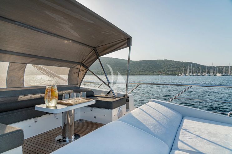 Charter Yacht MANARA PRIMA - 70 Azimut - 3 Cabins - Amalfi Coast - Naples - Capri - Sardinia