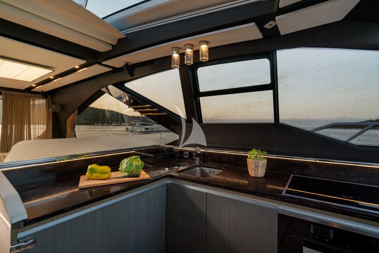 Charter Yacht MANARA PRIMA - 70 Azimut - 3 Cabins - Amalfi Coast - Naples - Capri - Sardinia