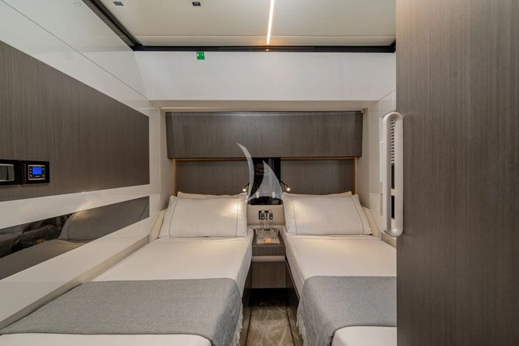 Charter Yacht MANARA PRIMA - 70 Azimut - 3 Cabins - Amalfi Coast - Naples - Capri - Sardinia