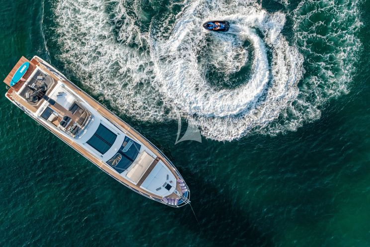 Charter Yacht MANARA PRIMA - 70 Azimut - 3 Cabins - Amalfi Coast - Naples - Capri - Sardinia